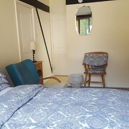 Follets B&B Pewsey エクステリア 写真